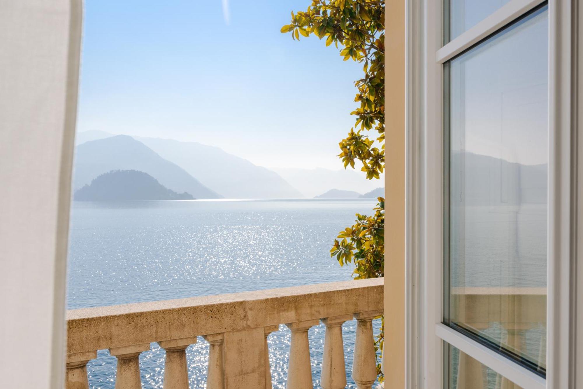 Hotel Royal Victoria, By R Collection Hotels Varenna Exterior photo